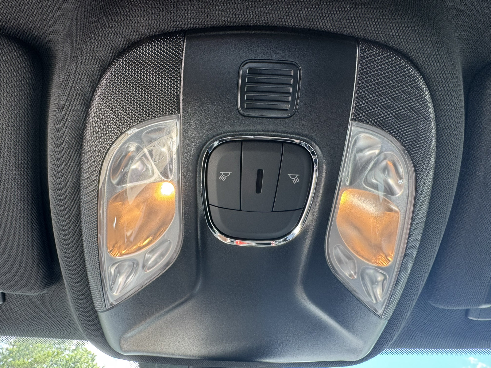 New 2026 Jeep Compass Latitude AWD/4WD image 25