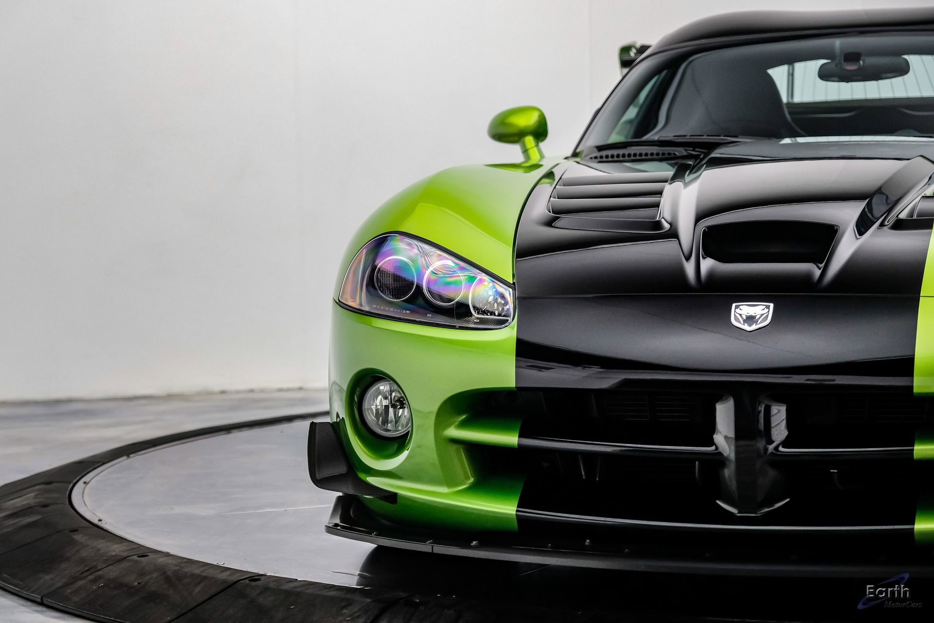 Used 2010 Dodge Viper ACR RWD image 36