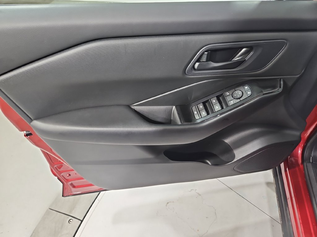 Certified 2025 Nissan Rogue S AWD/4WD image 12