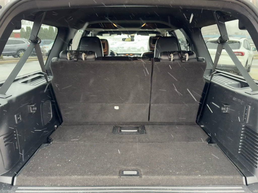 Used 2017 Ford Expedition EL Platinum image 8