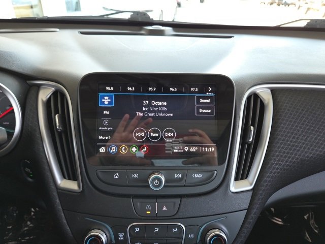 Used 2024 Chevrolet Malibu LT image 50