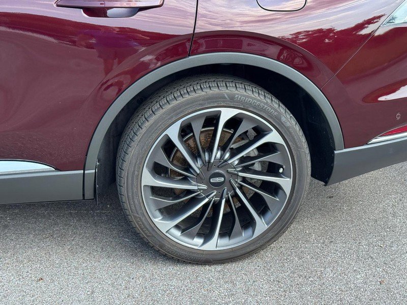 Certified 2022 Lincoln Aviator Reserve w/ Equipment Group 201A image 9