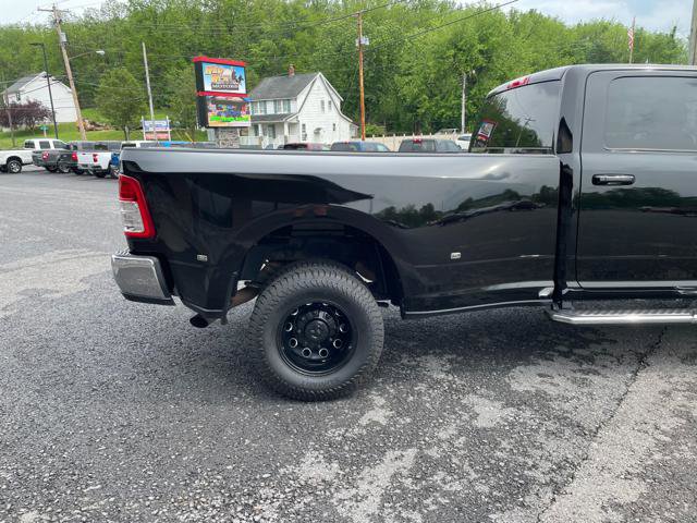 Used 2021 RAM 3500 Big Horn image 8