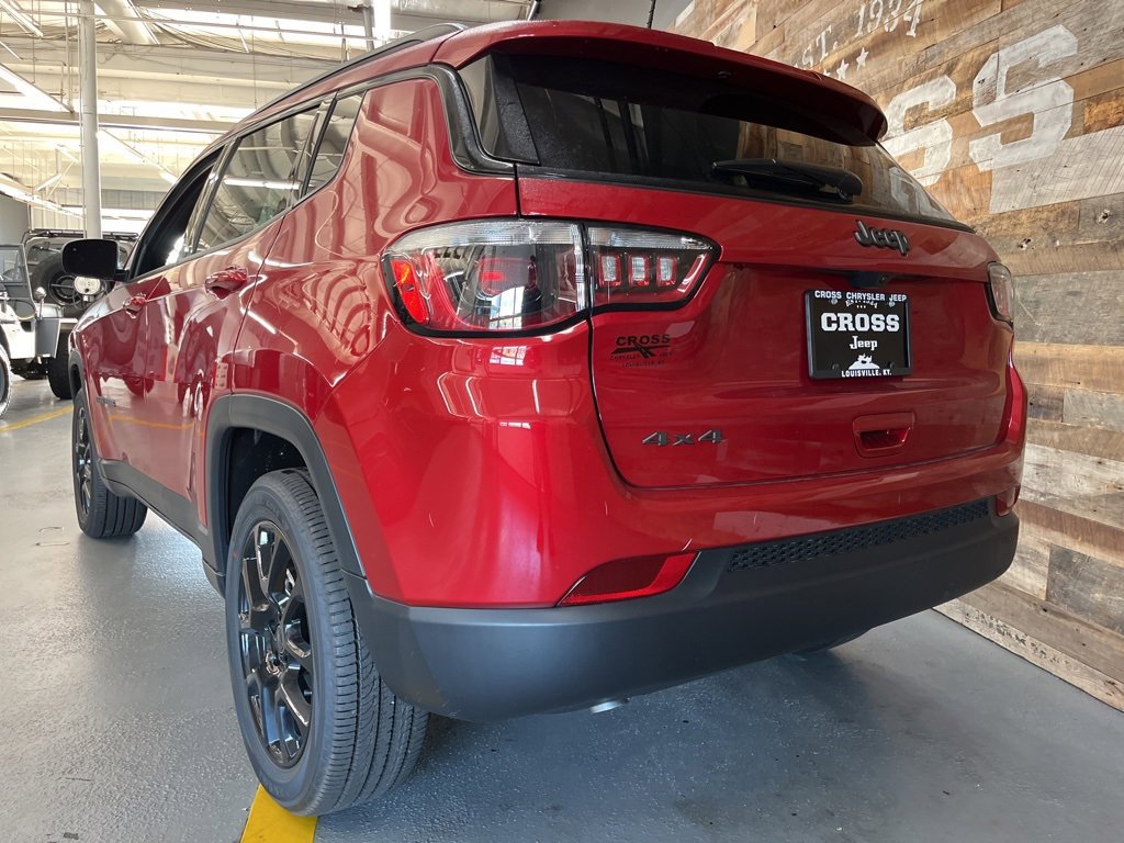 New 2026 Jeep Compass Latitude image 10