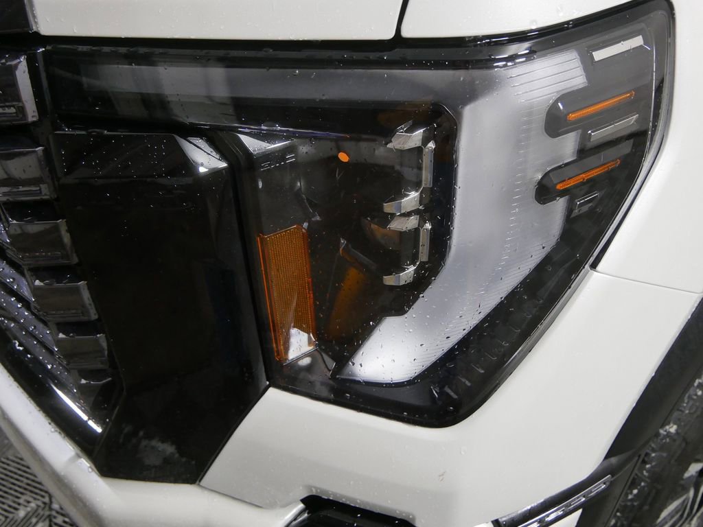 Used 2024 GMC Sierra 3500 Denali Ultimate image 8