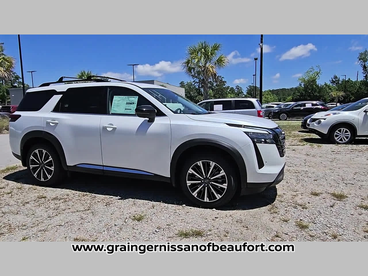 New 2026 Nissan Pathfinder Platinum FWD image 39