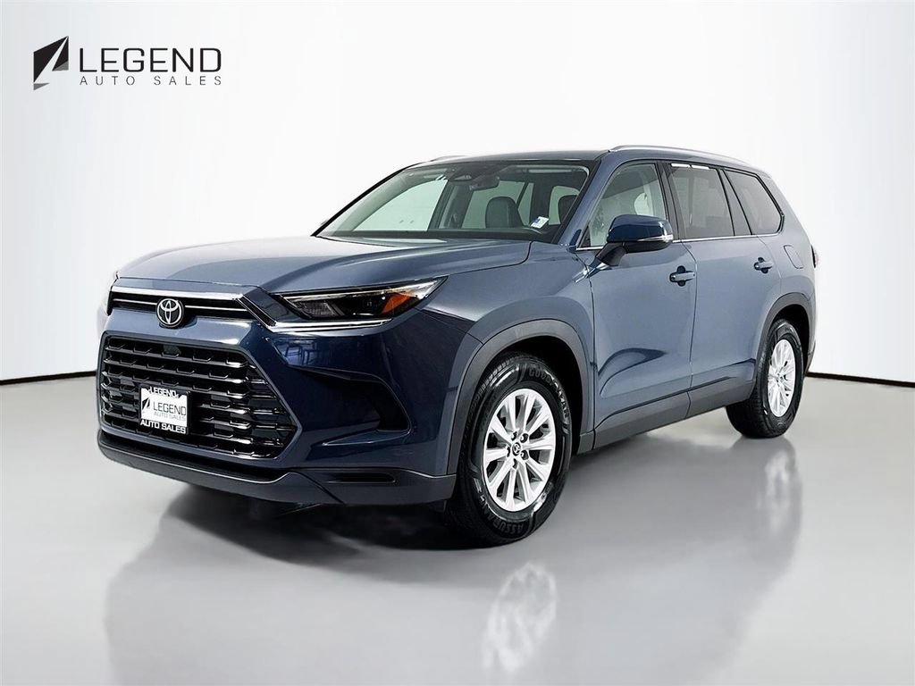 Used 2025 Toyota Grand Highlander FWD image 1