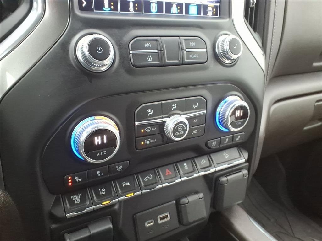 Certified 2022 GMC Sierra 3500 SLT w/ SLT Premium Package image 21