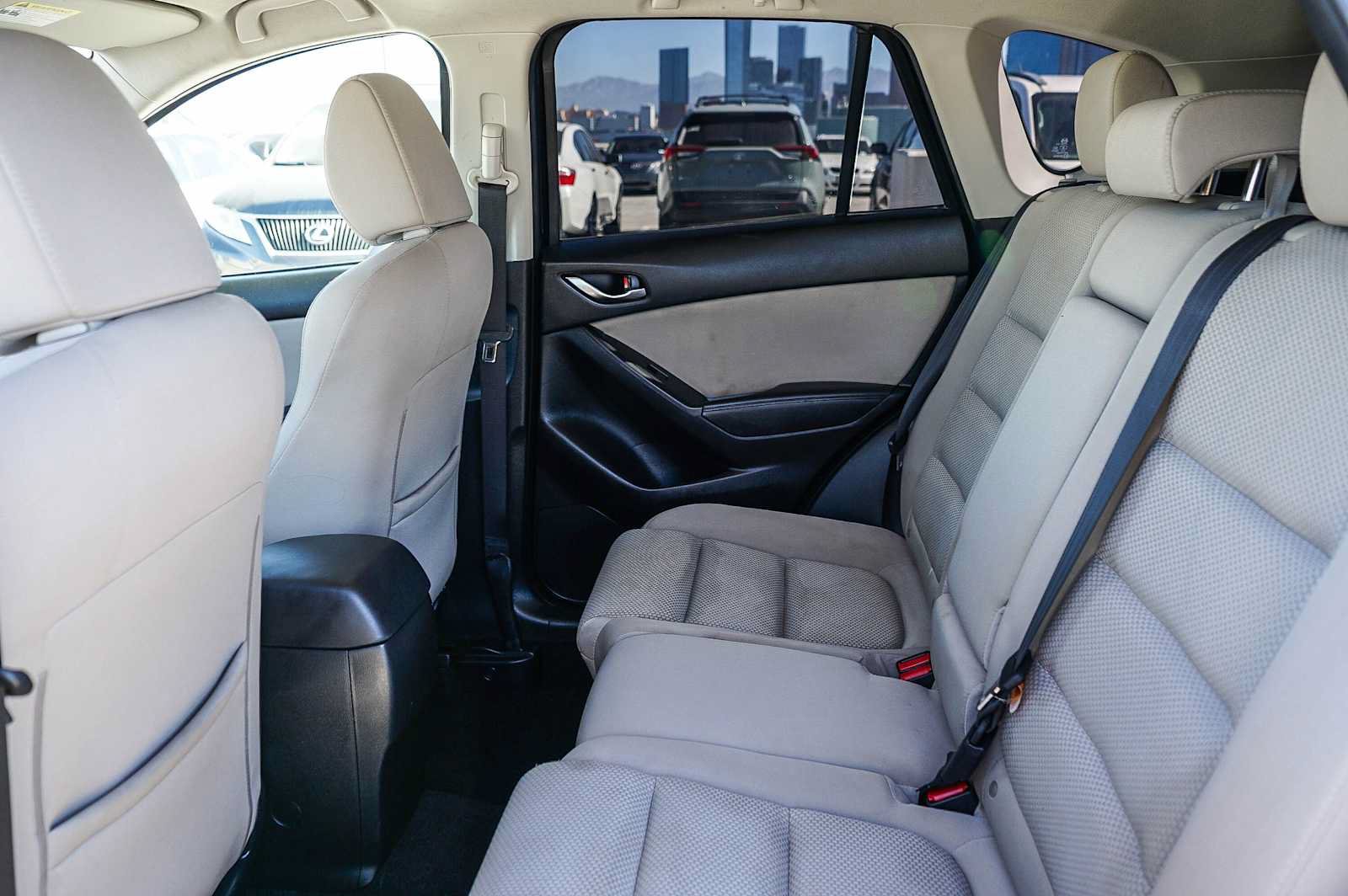 Used 2016 MAZDA CX-5 Touring FWD image 16