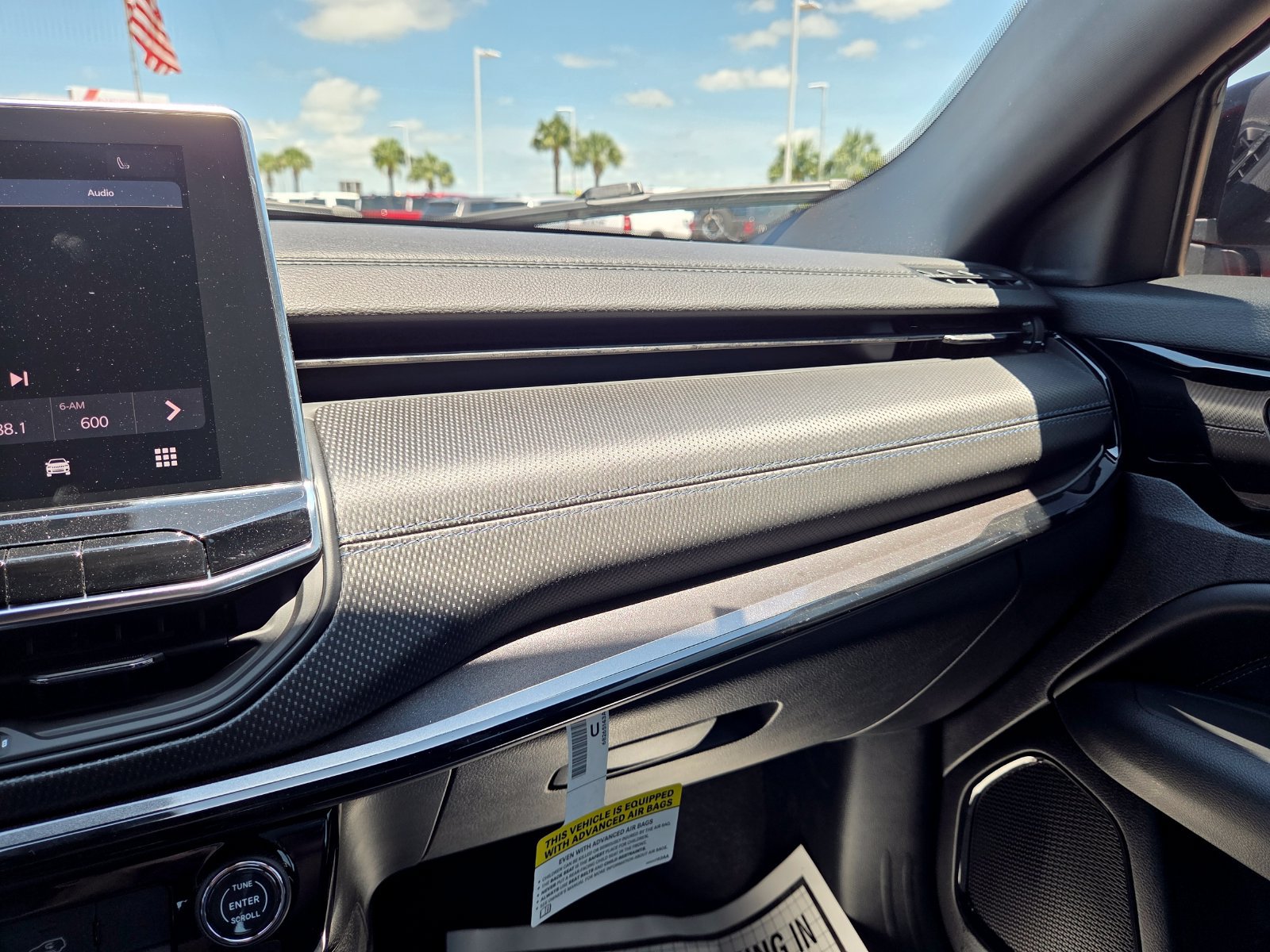 New 2026 Jeep Compass Latitude AWD/4WD image 34