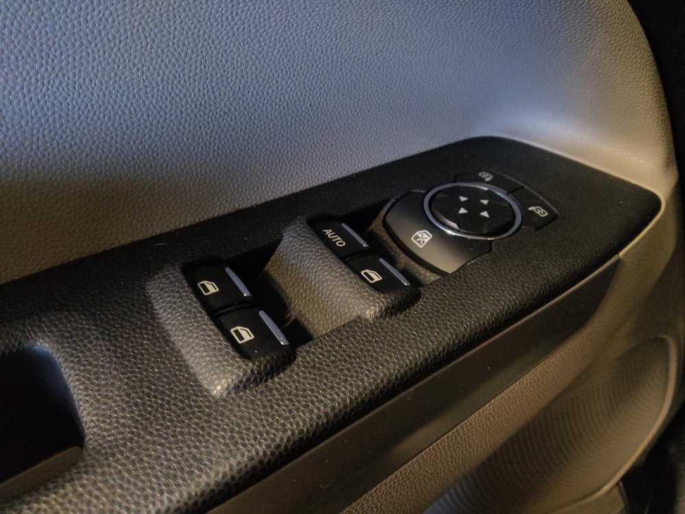 Used 2019 Ford EcoSport S image 27