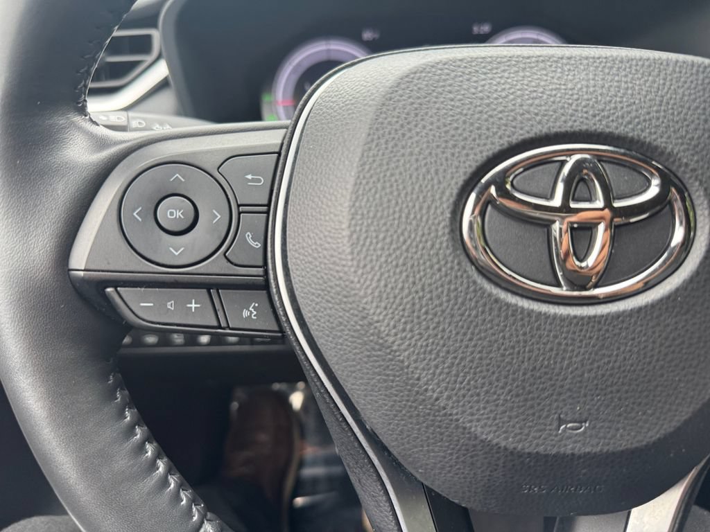 Used 2024 Toyota RAV4 XSE w/ Advanced Technology Package AWD/4WD image 29