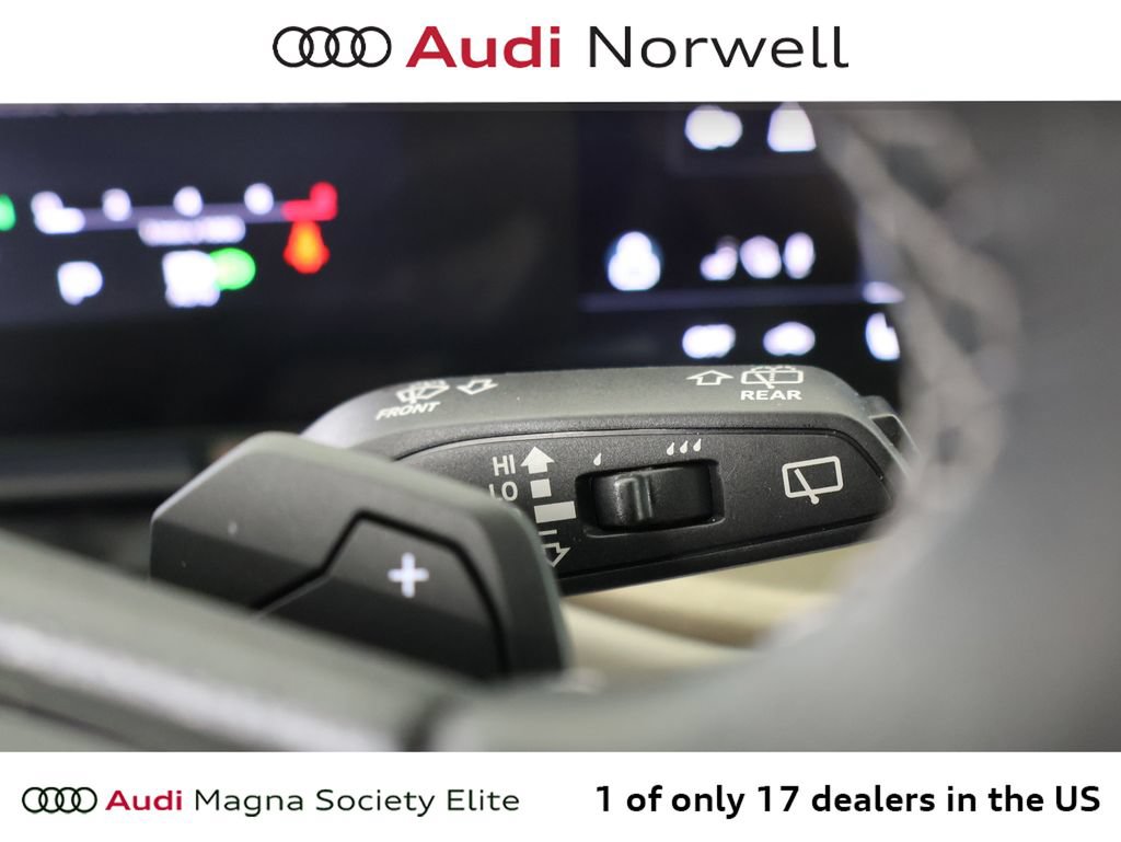 Used 2025 Audi Q5 Premium w/ Convenience Package AWD/4WD image 29