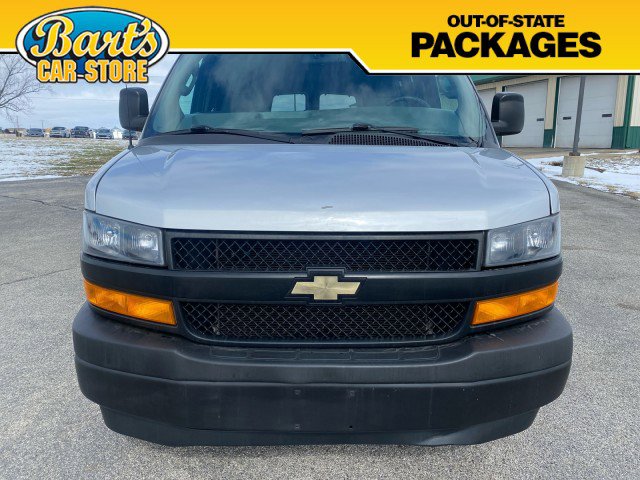 Used 2019 Chevrolet Express 3500 LS RWD image 2