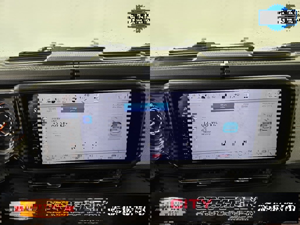 Used 2024 Jeep Wrangler Sahara image 19