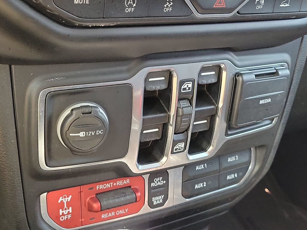 Used 2021 Jeep Wrangler Unlimited Rubicon AWD/4WD image 18