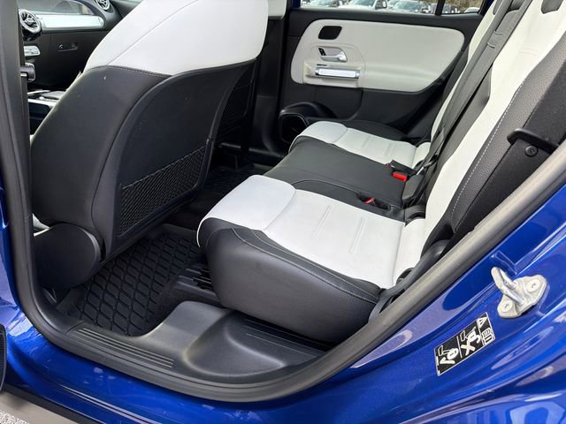 Used 2021 Mercedes-Benz GLB 250 4MATIC image 21