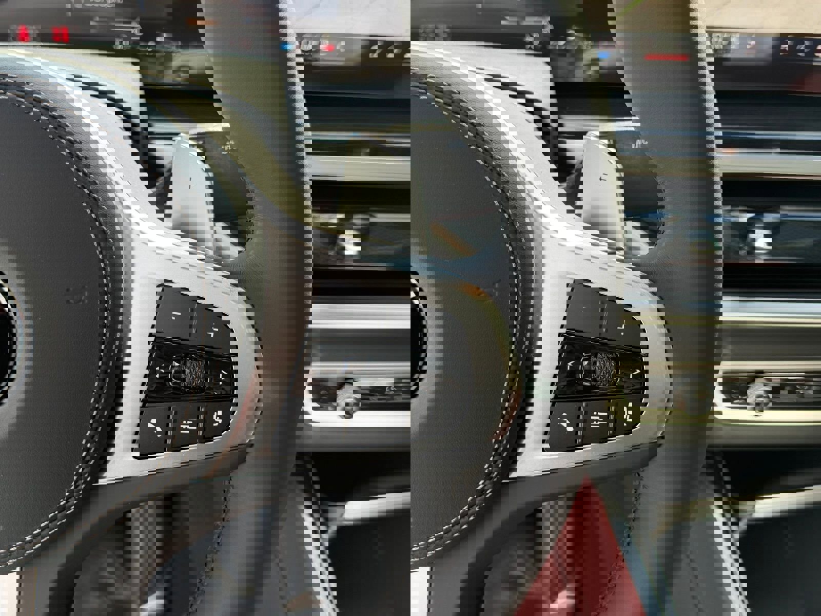 New 2026 BMW X6 xDrive40i w/ Climate Comfort Package AWD/4WD image 27