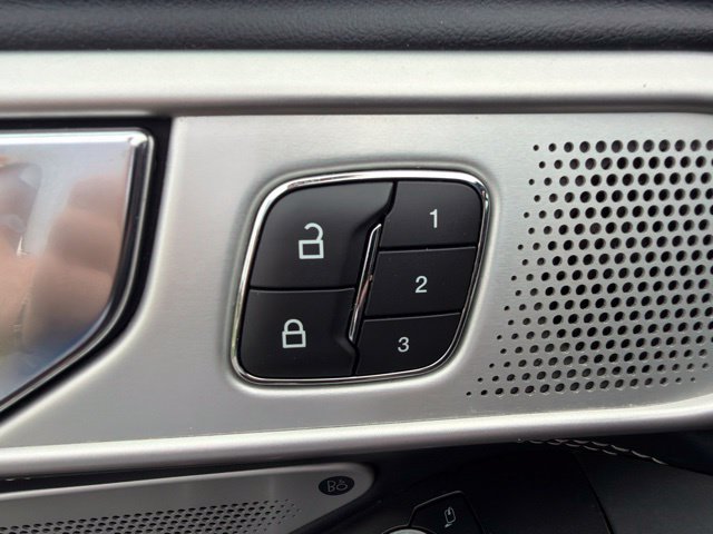 Used 2020 Ford Explorer ST w/ Premium Technology Package AWD/4WD image 27