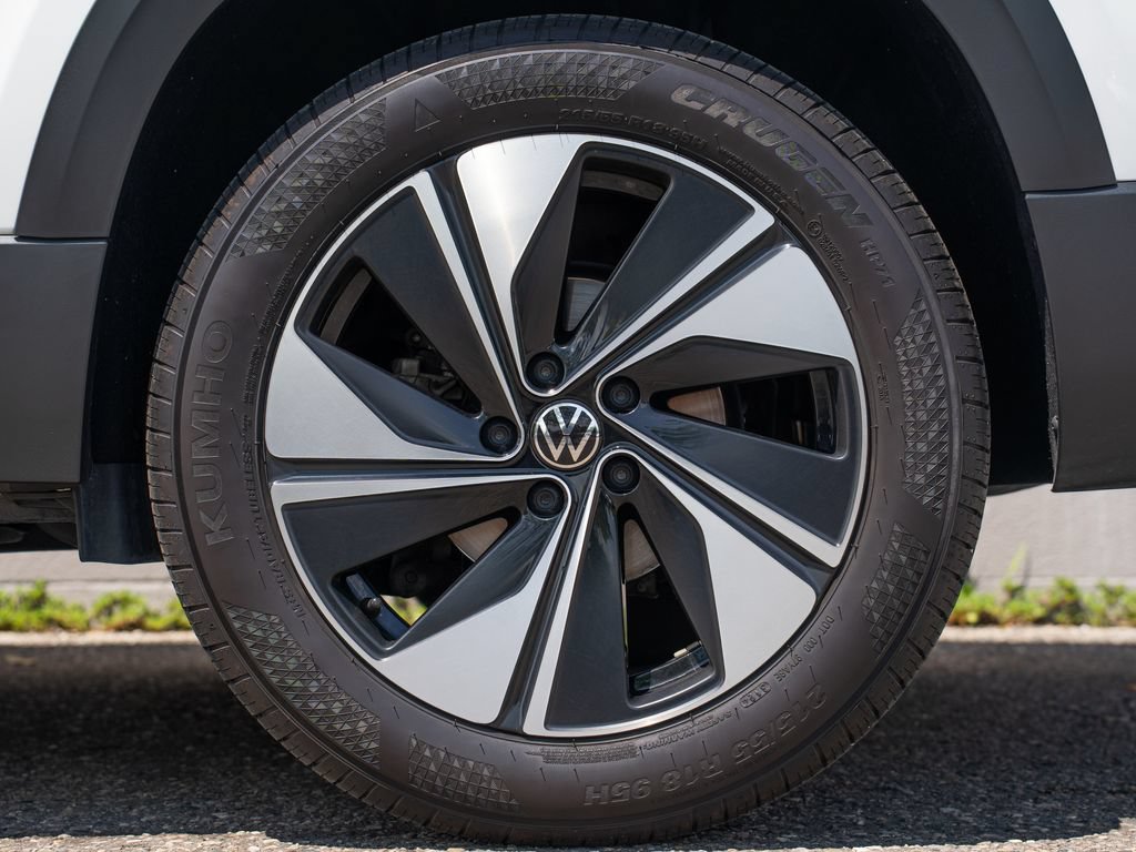 Certified 2023 Volkswagen Taos S FWD image 13