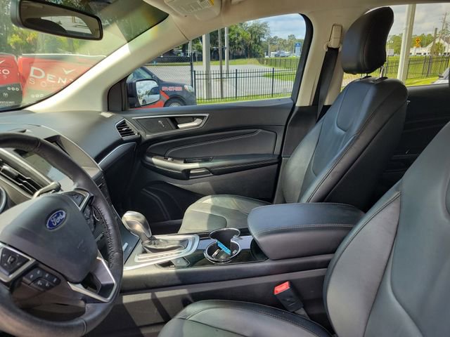 Used 2016 Ford Edge Titanium w/ Technology Package FWD image 13