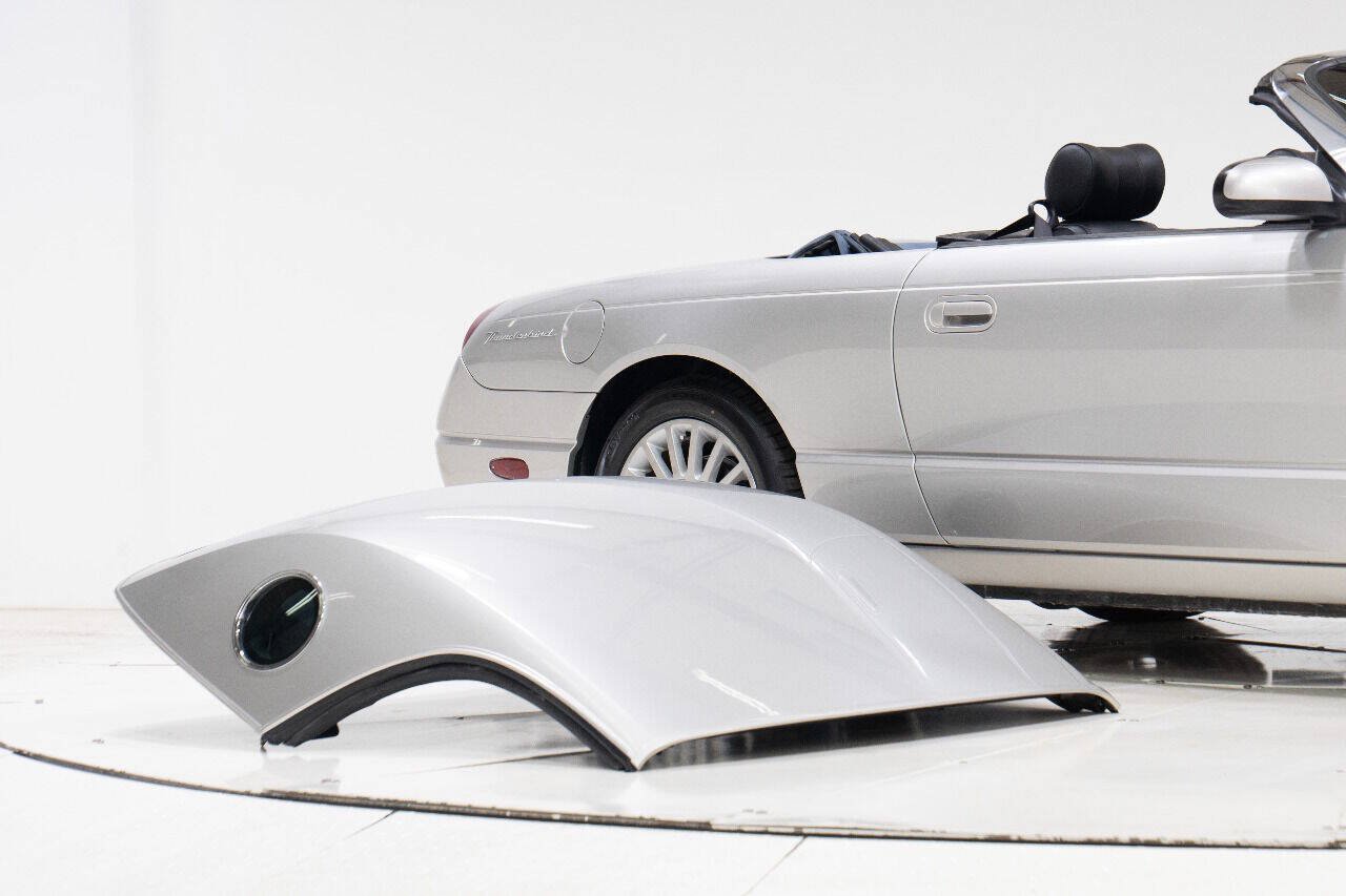Used 2005 Ford Thunderbird RWD image 24