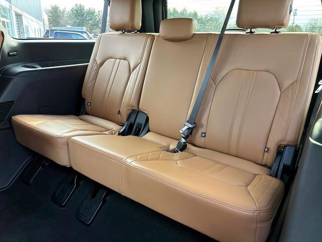 Used 2024 Ford Expedition Max Platinum image 14