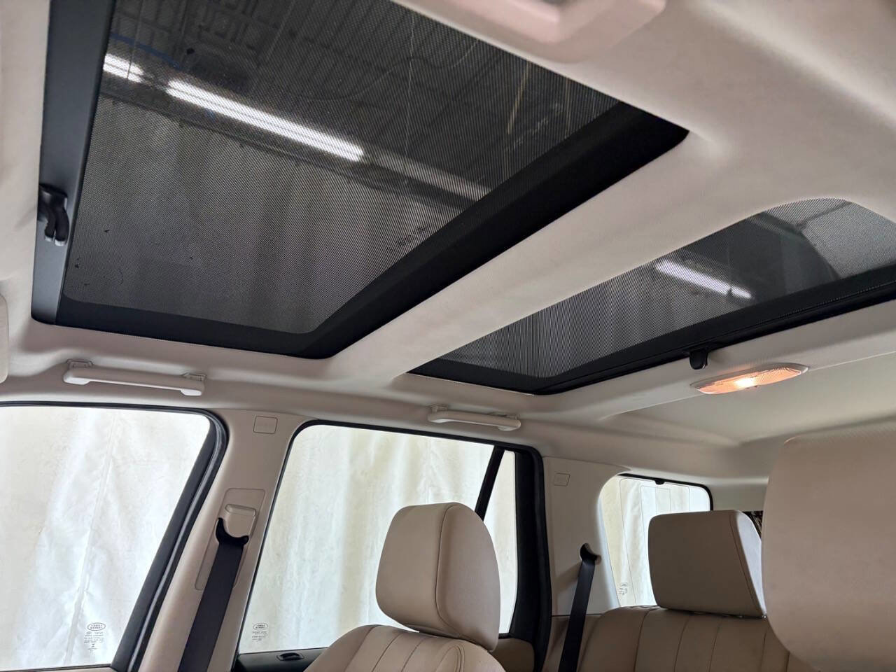 Used 2015 Land Rover LR2 AWD/4WD image 14