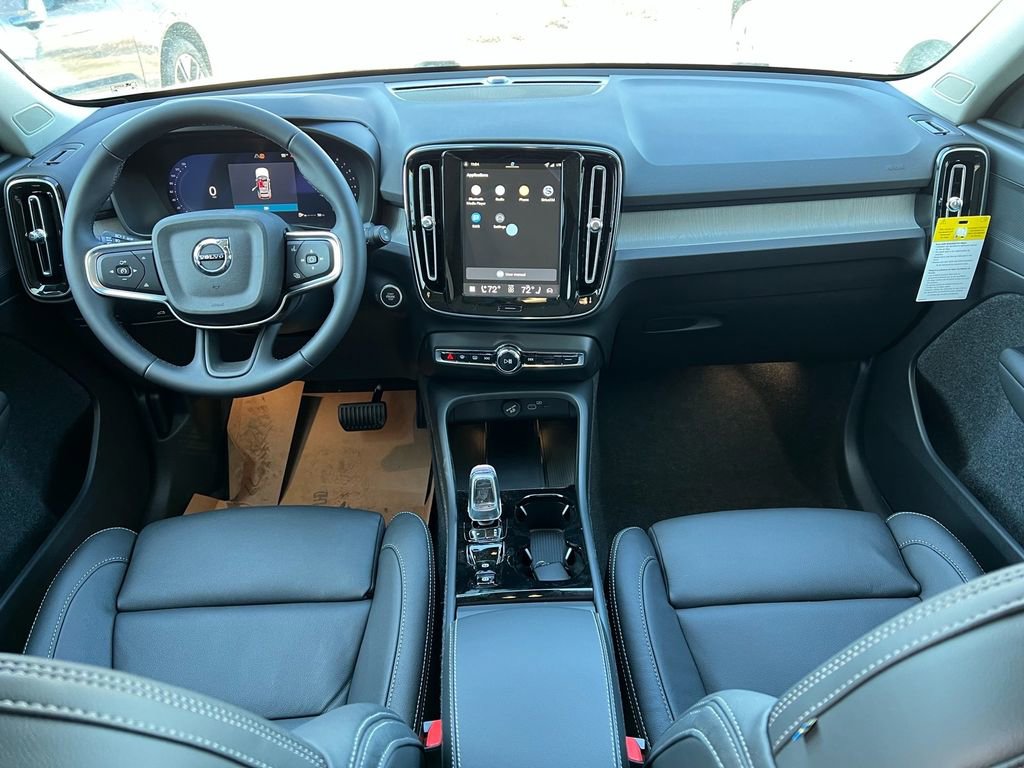 New 2026 Volvo XC40 B5 Plus w/ Protection Package Premier AWD/4WD image 22