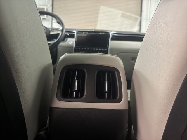 Used 2023 Hyundai Tucson Limited image 23