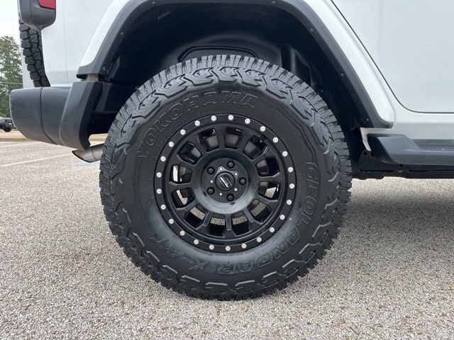 Used 2020 Jeep Wrangler Unlimited Sahara AWD/4WD image 45
