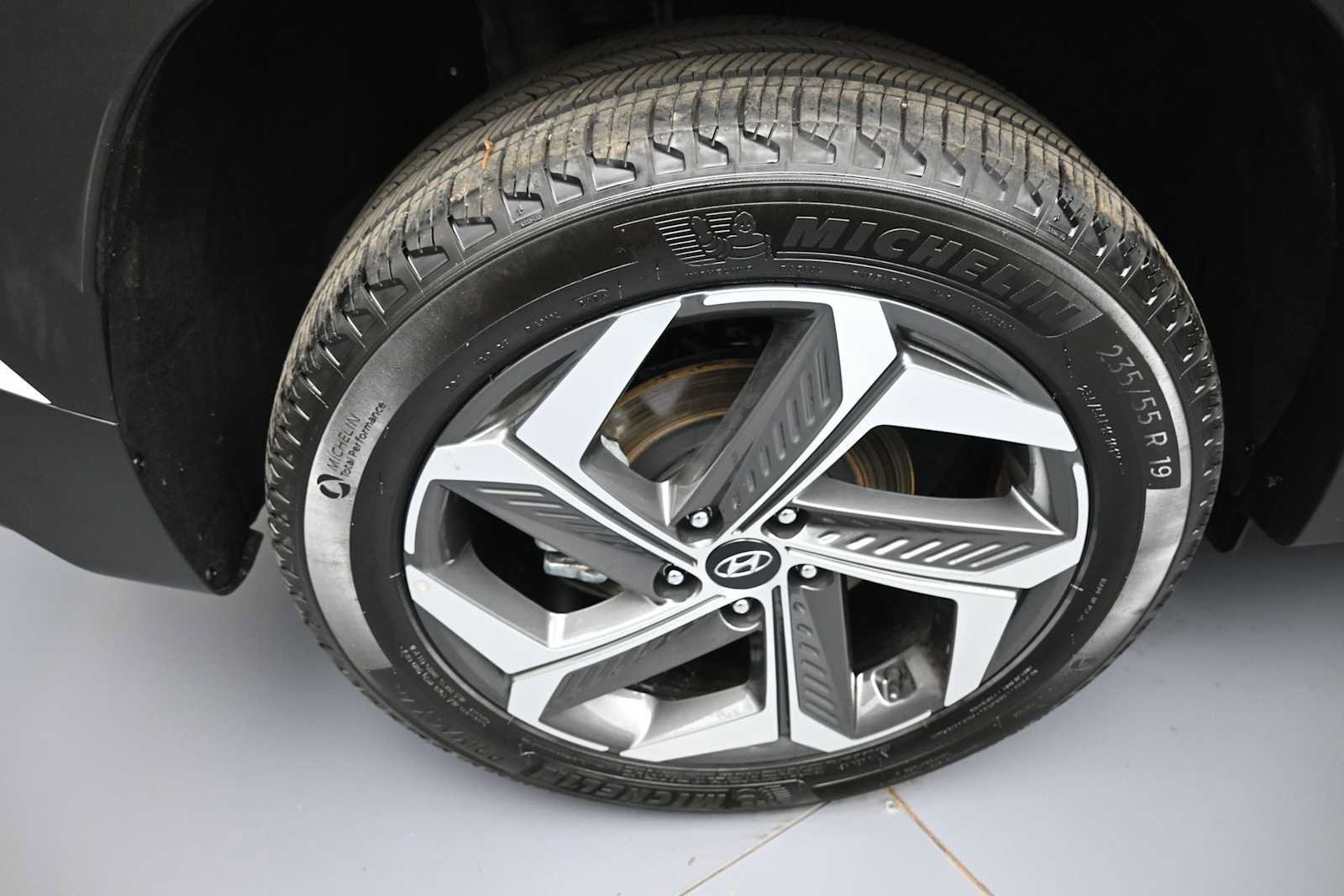 Used 2024 Hyundai Tucson SEL w/ Convenience Package AWD/4WD image 11