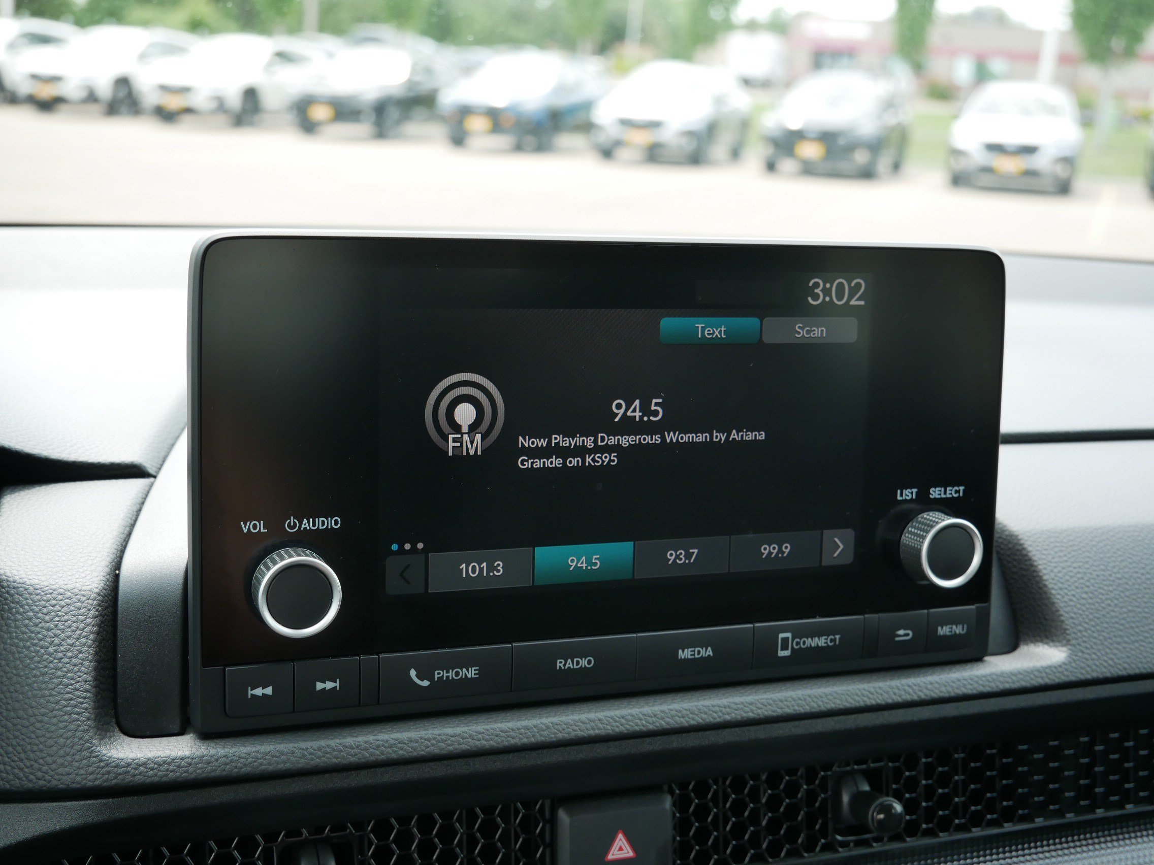 Used 2024 Honda CR-V LX image 22