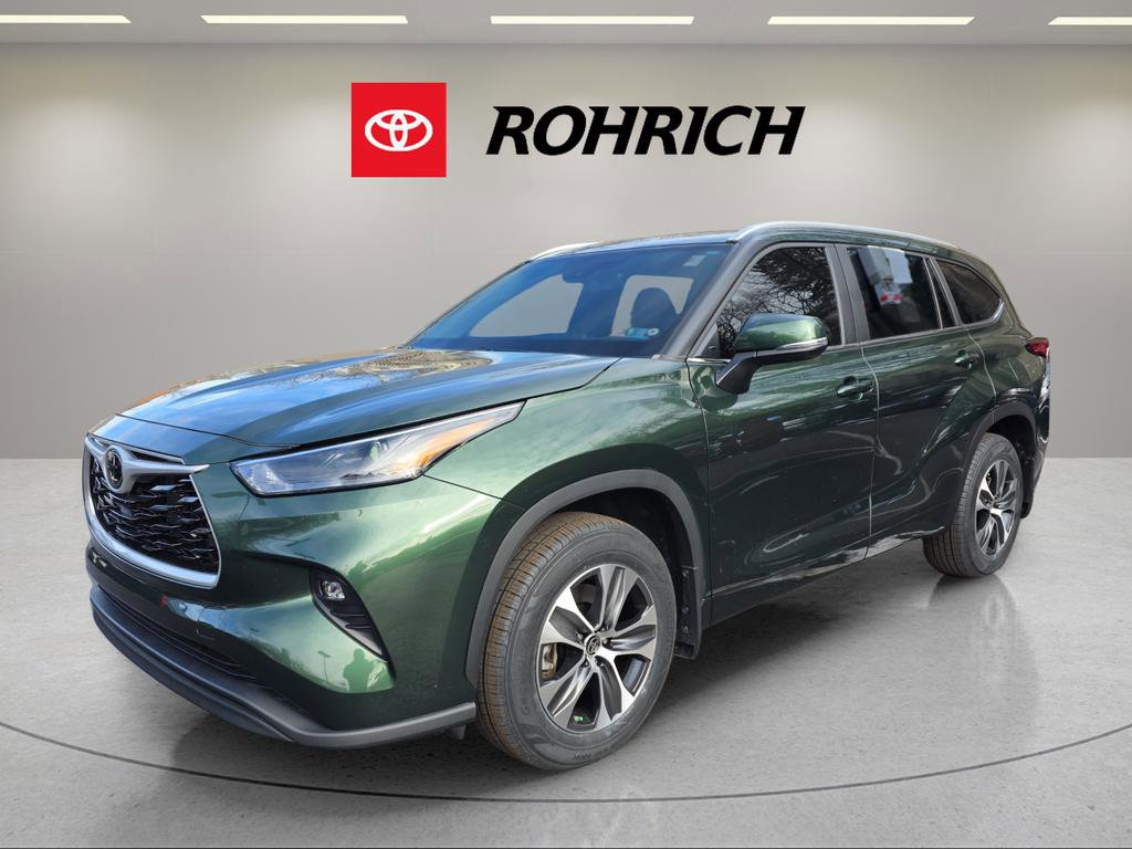 Used 2023 Toyota Highlander XLE