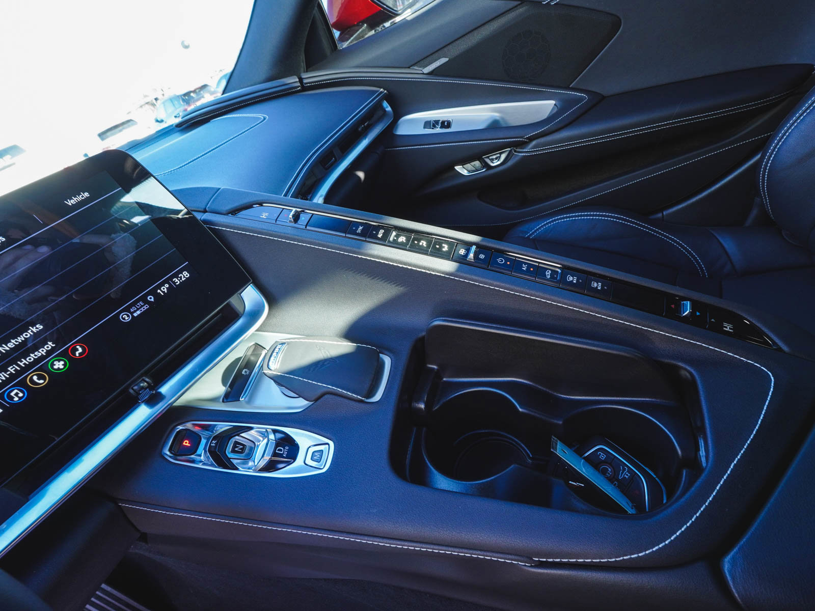 Used 2021 Chevrolet Corvette Stingray Coupe w/ Engine Appearance Package image 21