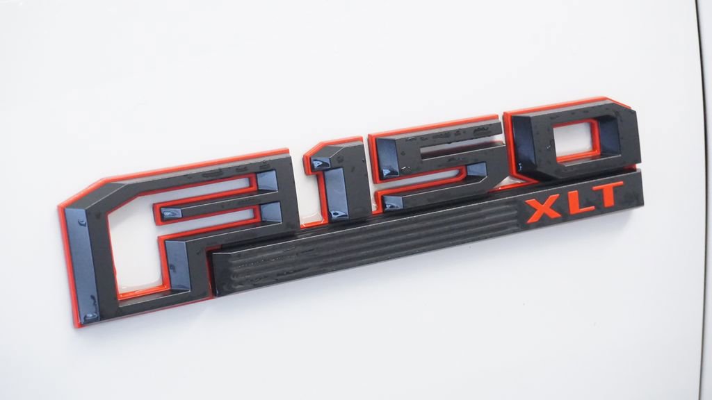 Used 2016 Ford F150 XLT w/ Equipment Group 302A Luxury image 14