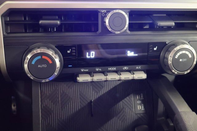 Used 2024 Toyota Tacoma TRD Sport image 18