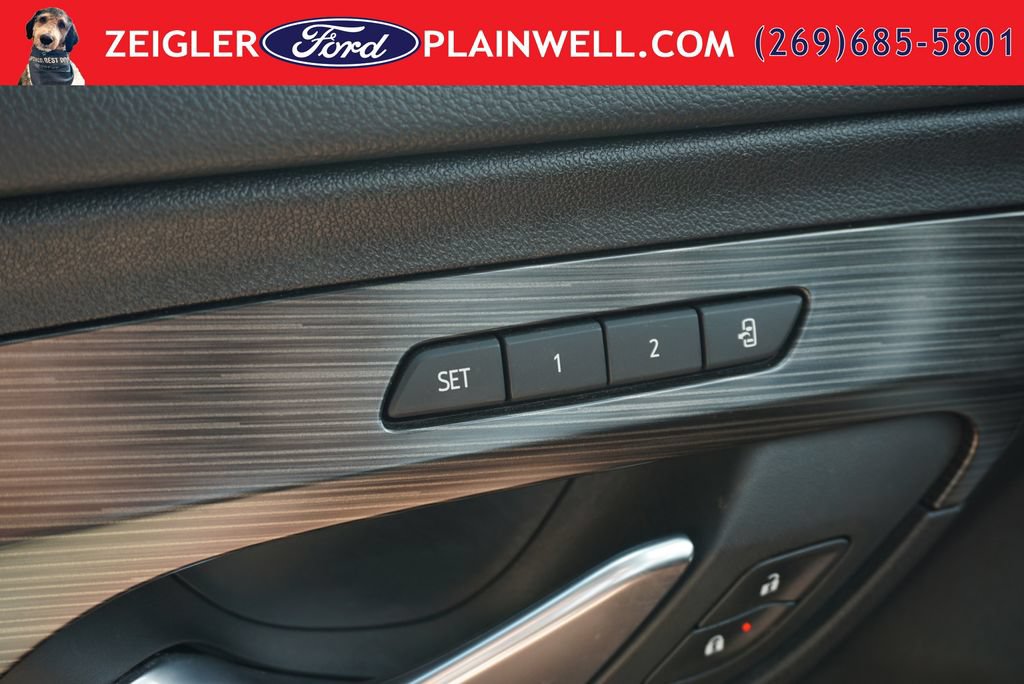 Used 2022 GMC Terrain SLT w/ Tech Package AWD/4WD image 33