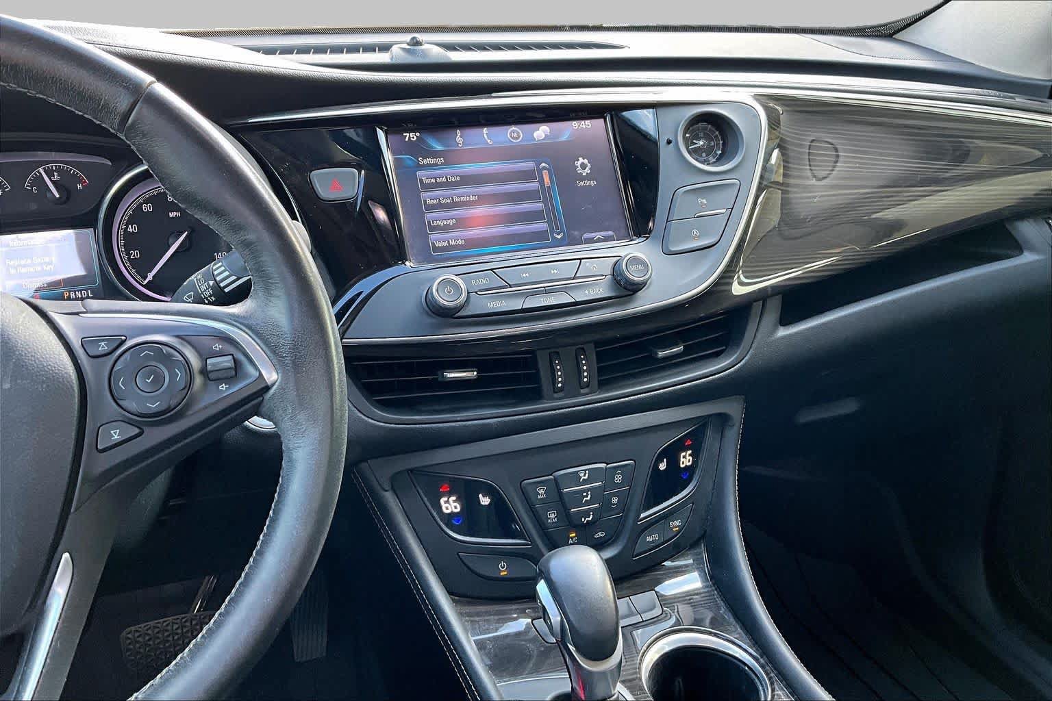 Used 2019 Buick Envision Essence FWD image 6