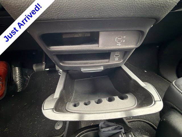Used 2026 Chrysler Pacifica Select FWD image 38
