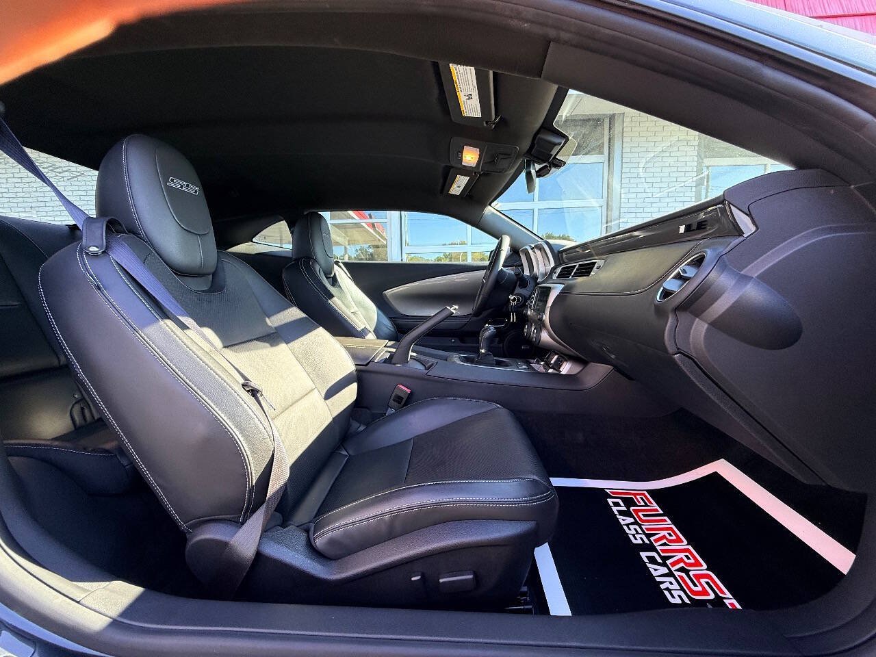 Used 2015 Chevrolet Camaro SS w/ SS Performance Package RWD image 37
