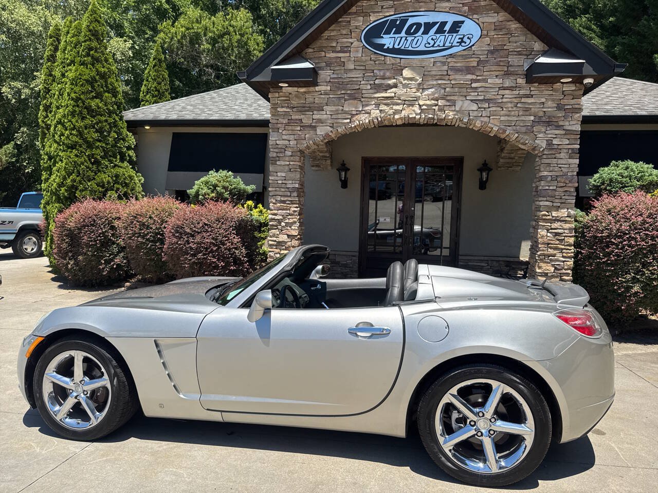 Used 2008 Saturn Sky w/ Premium Trim Package RWD image 1