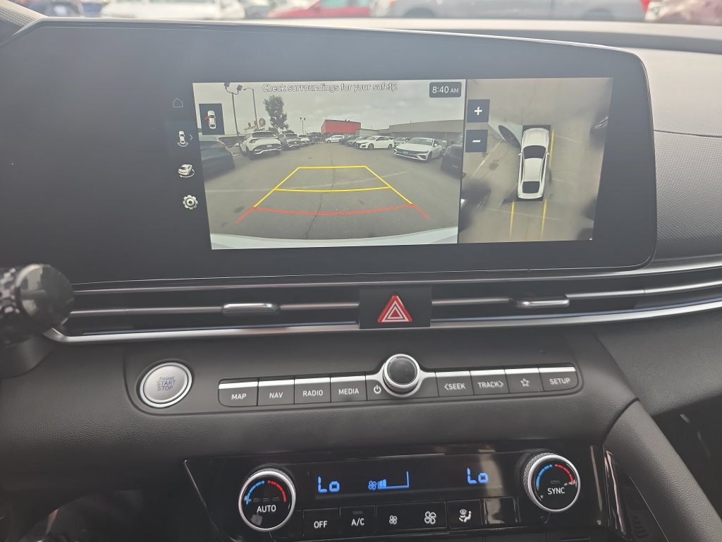 Used 2024 Hyundai Elantra Limited FWD image 19