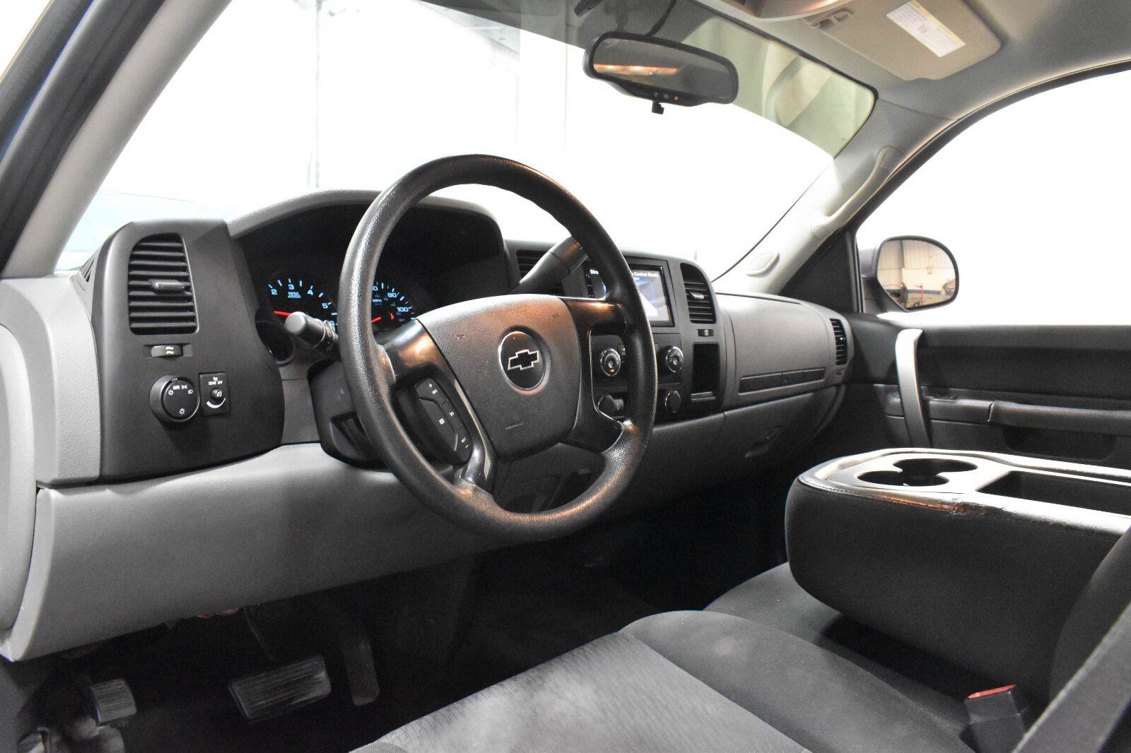 Used 2011 Chevrolet Silverado 1500 LS RWD image 5