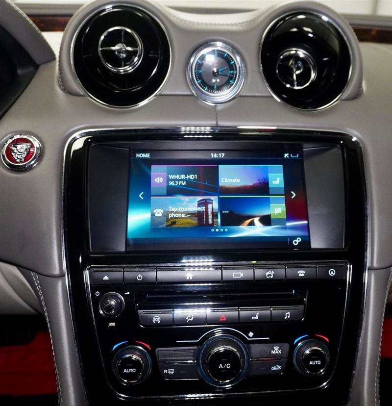 Used 2016 Jaguar XJ L Portfolio image 15