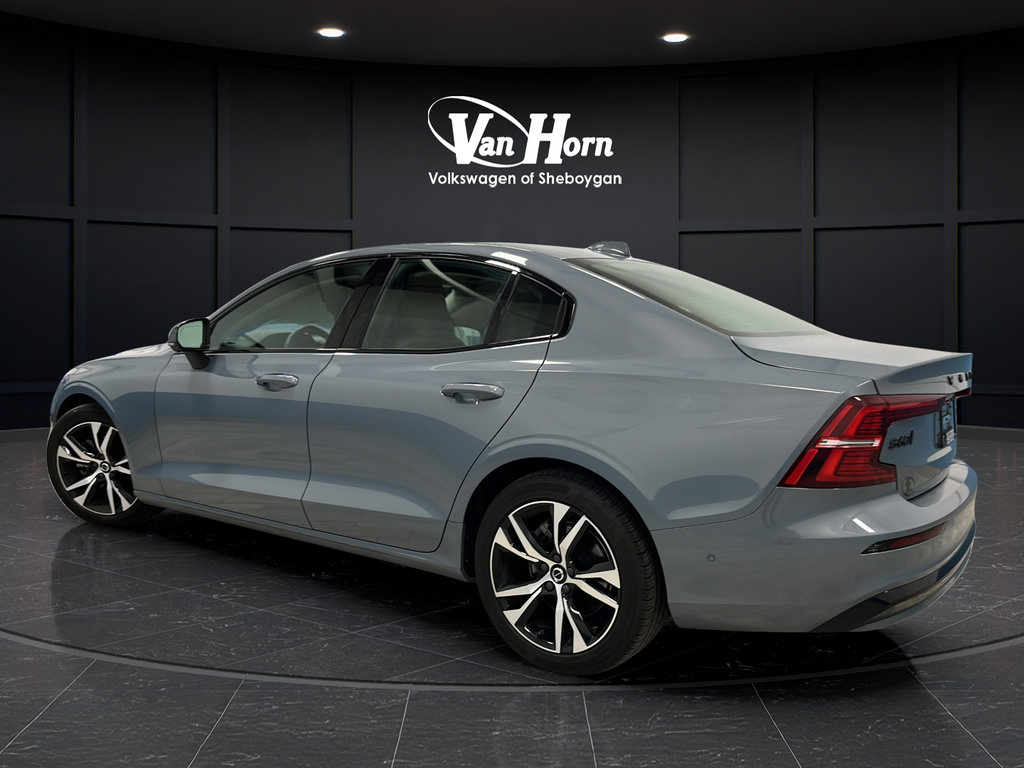 Used 2024 Volvo S60 B5 Plus AWD/4WD image 5