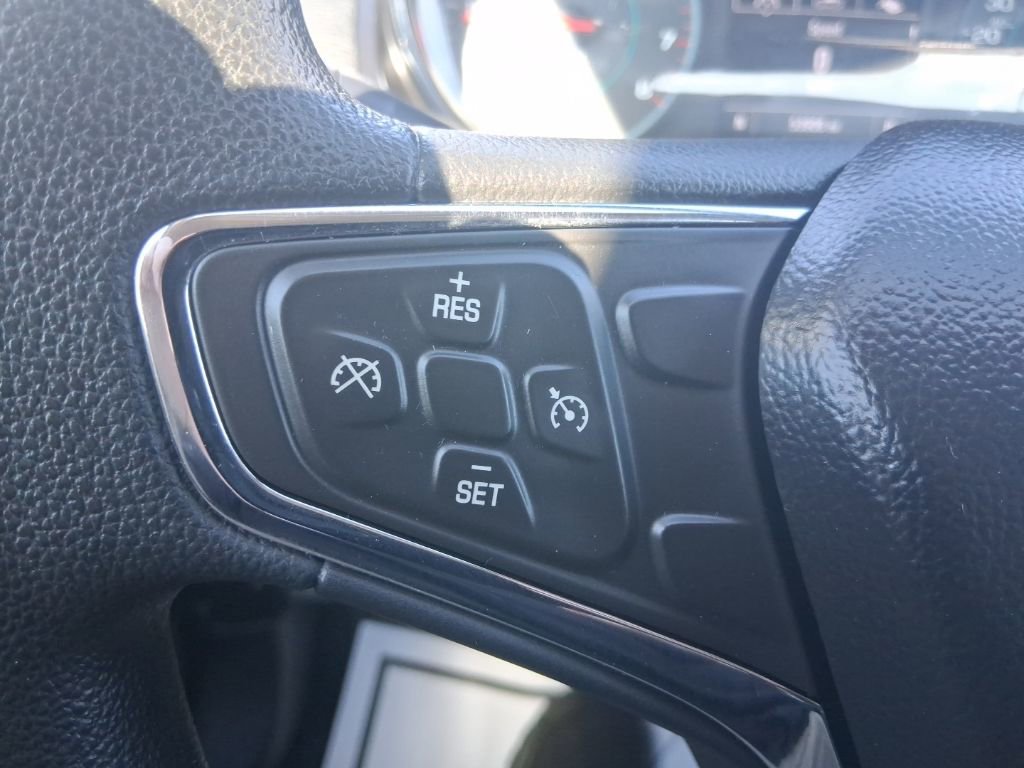 Used 2018 Chevrolet Cruze LT w/ LT Convenience Package FWD image 18