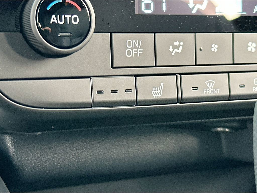 New 2026 Subaru Outback Limited AWD/4WD image 21