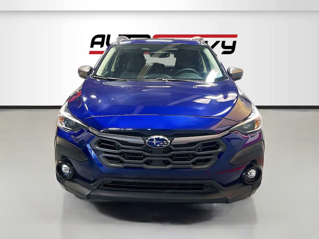 Used 2024 Subaru Crosstrek 2.0i Premium image 2