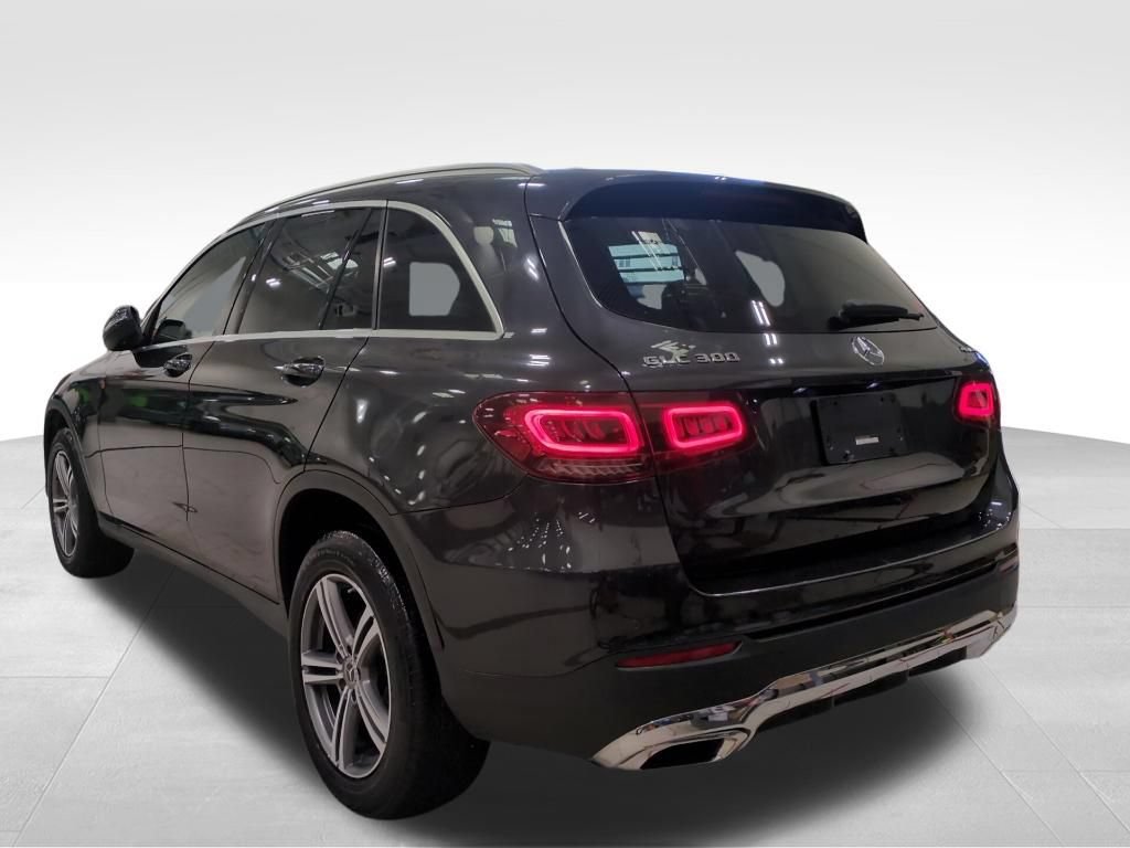 Used 2020 Mercedes-Benz GLC 300 4MATIC image 3
